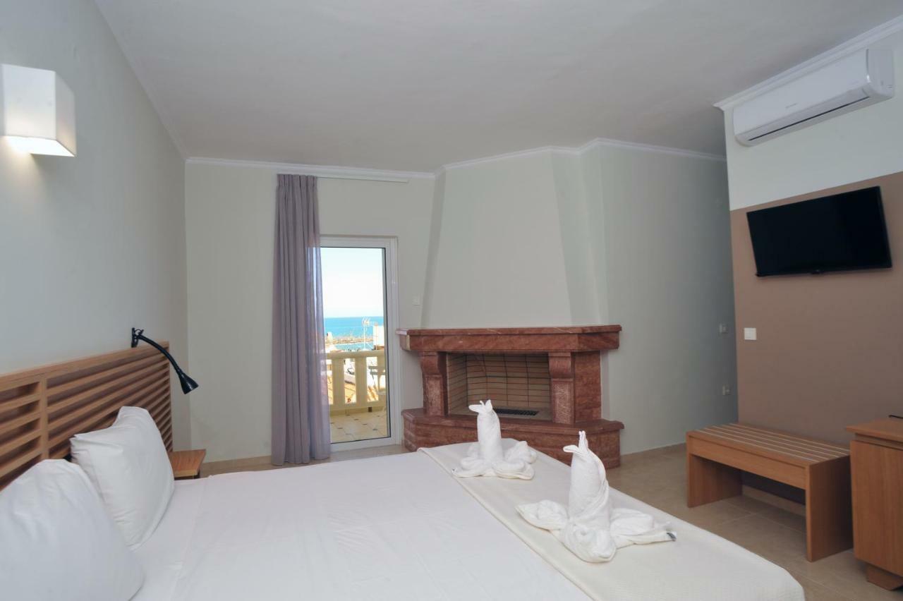 Mithos Premium Rooms Agia Marina Exterior foto